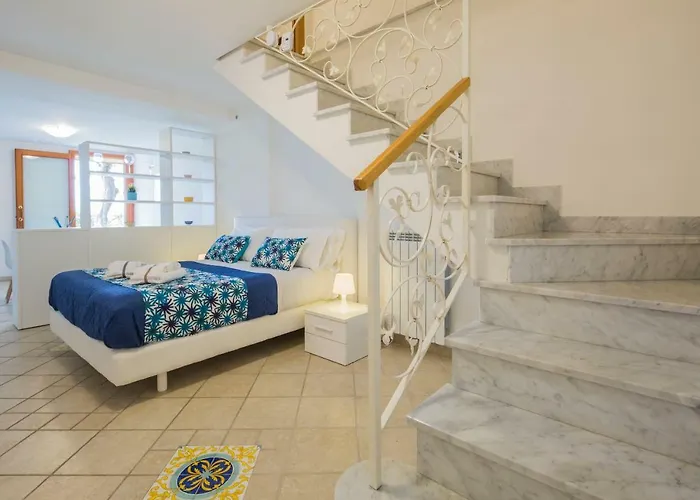 Maison Del Mare Sorrento. Дом отдыха Сорренто