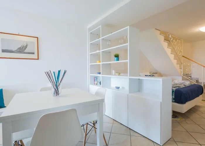 Maison Del Mare Sorrento. Дом отдыха Сорренто