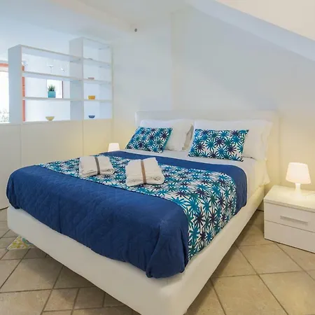 Maison Del Mare Sorrento. Feriehus